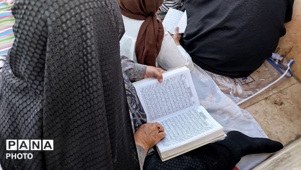زمزمه دعای عرفه در جوار پنج شهید گمنام بلوار گلها نیشابور 