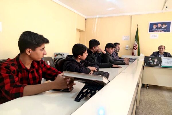 جلسه شورای دانش‌آموزی در دیشموک