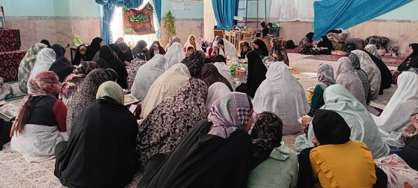 تلاوت دعای ام داوود توسط معتکفین روستای نقاب خلیل آباد