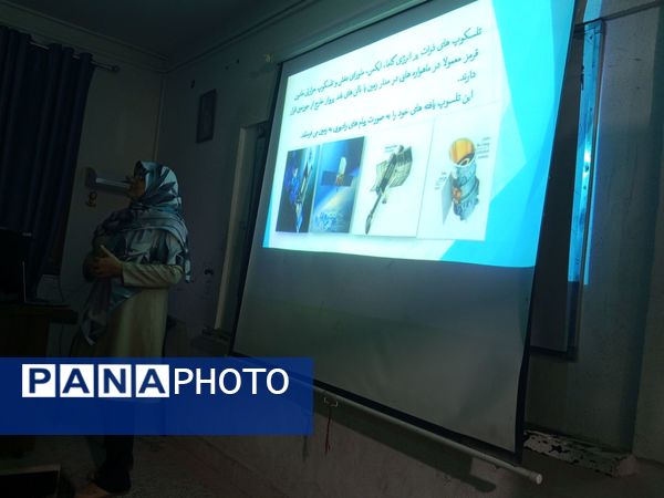رصد آموزشی ماه در مدرسه حضرت فاطمه(س) میناب؛ گامی برای پرورش استعدادهای نجومی