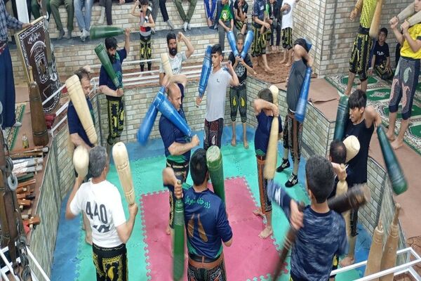 جشن امتیازدهی سالانه ورزشکاران به مناسبت روز فرهنگ پهلوانی و ورزش زورخانه ای در گود باستانی شهر بار 