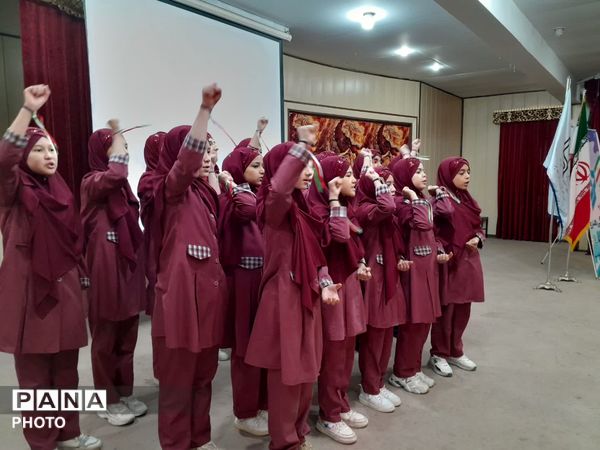 جشنواره سرود منطقه میمه؛ نمایش همدلی و شور دانش‌آموزی در خانه معلم