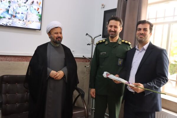 قدردانی ناحیه مقاومت سپاه سیدالشهدا (ع) شهرستان اسلامشهر از فرهنگیان این شهرستان