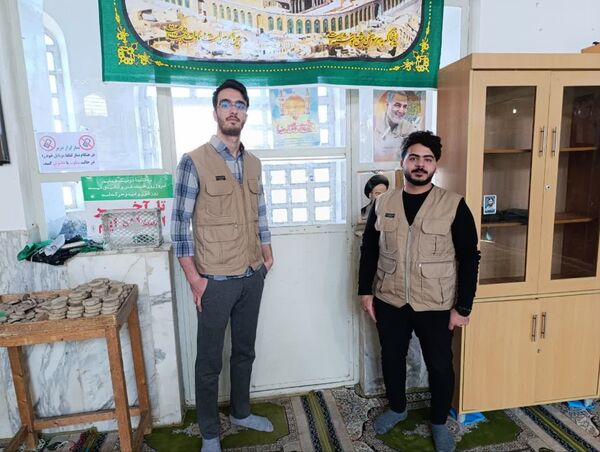 برپایی میز خدمت مشاوره در مصلی نماز جمعه آشخانه