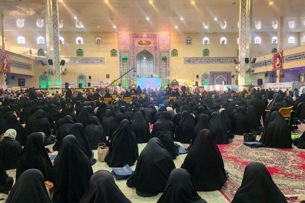 طنین انداز شدن اولین دعای ندبه در مصلی اسلامشهر