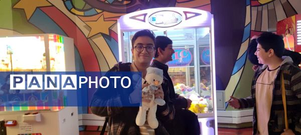 اردوی تفریحی دانش‌آموزان تیزهوشان نوشاد به مجتمع تجاری خلیج فارس