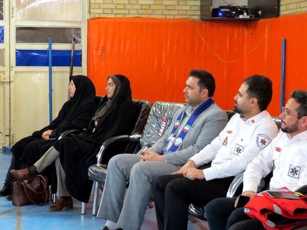 همایش پیشگیری از آسیب‌های چهارشنبه سوری در دبیرستان نرجس بجنورد