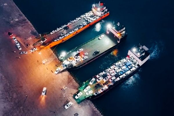 جلوه‌ای از زیبایی اسکله بندر چارک