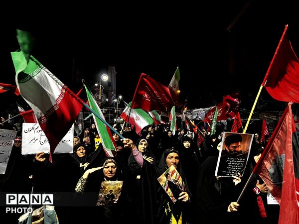 برپایی نماز استغاثه در ساوجبلاغ 