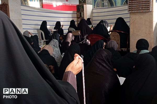 طنینِ دعای عرفه در آستانِ دوست