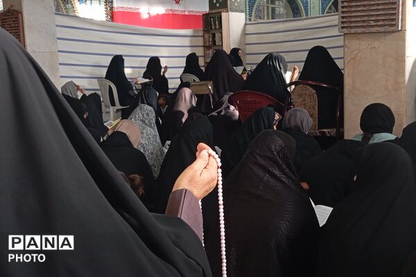 طنینِ دعای عرفه در آستانِ دوست