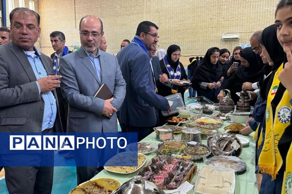 اردوی تمشک دختران شهرستان‌های جنوبی استان بوشهر در کنگان