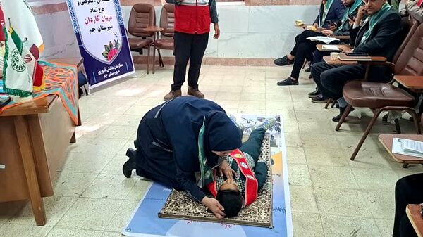 کارگاه امداد و احیای قلبی مربیان جوان در جم