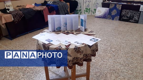 بازدید امام جمعه ملارد از نمایشگاه مشاغل هنرستان فنی و حرفه‌ای طوبی به مناسبت هفته سلامت و هفته معرفی مشاغل