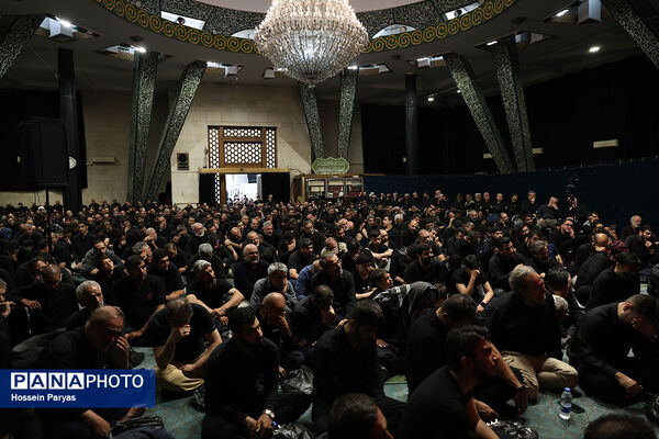 عاشورای حسینی در دانشگاه تهران
