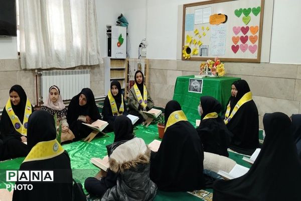 محفل انس با قرآن کریم در آموزشگاه شهید مجید دهنوی نیشابور
