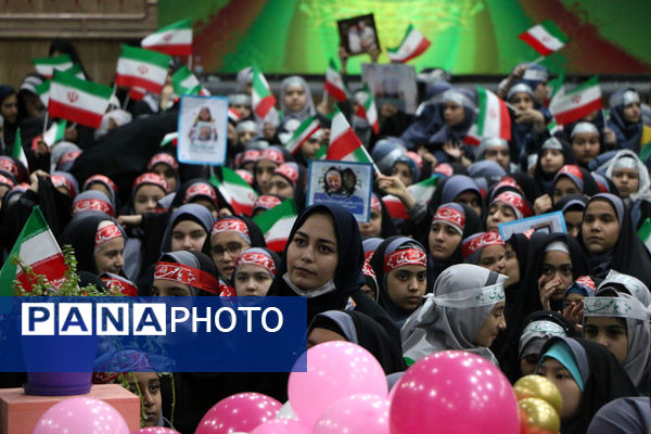 همایش دختران حاج قاسم 