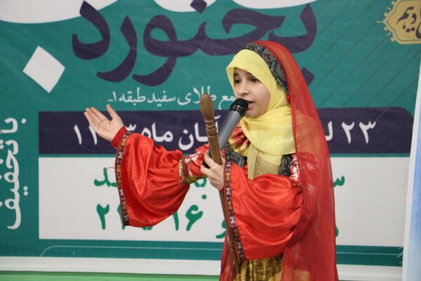 بازدید مدیرکل آموزش و پرورش خراسان شمالی از نمایشگاه هفته کتاب و کتابخوانی