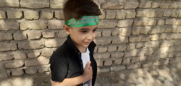 تجلی عشق به اباعبدالله در روستای سربالا؛ مراسم تاسوعا با مداحی و سینه زنی