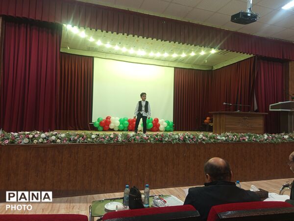 جشنواره فرهنگی هنری دربخش تئاتر عروسکی ونقالی خوانی ویژه پسران ابتدایی 