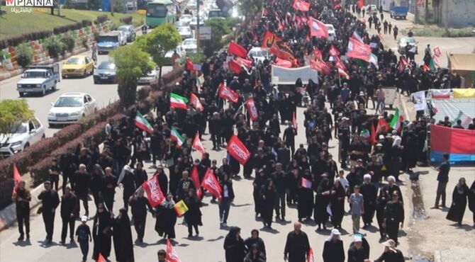 همقدمی نوجوانان اردبیلی با عاشقان حسینی در مسیر جاماندگان اربعین