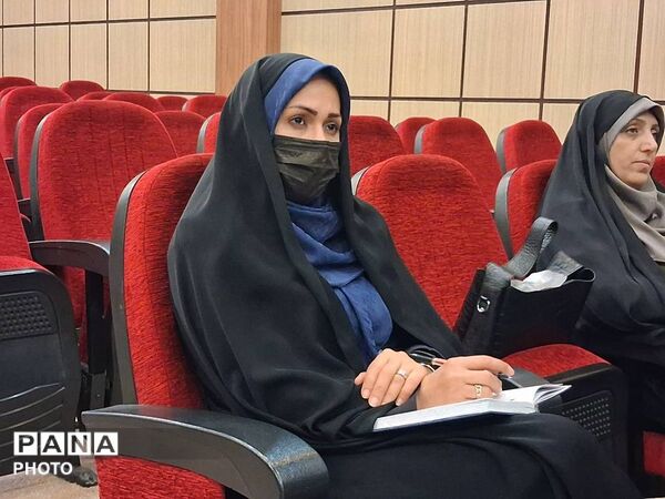 اولین نشست از سلسه جلسات آموزشی و توجهی ره نما