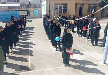 مدرسه خدیجه کبری میزبان جشن جوانه ها
