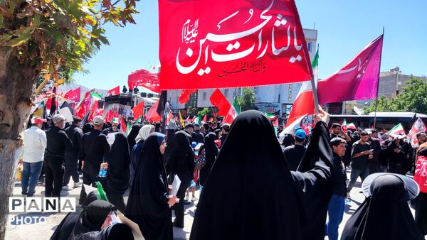 مراسم تشییع پیکر مطهر رهبر معظم انقلاب در جوار ملکوتی حرم امام رضا (ع)