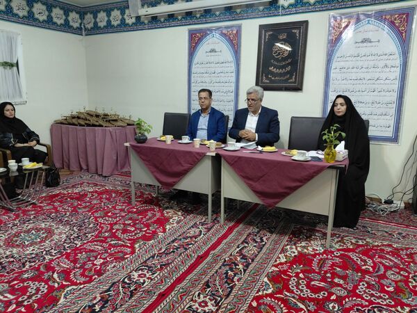 اولین جلسه شورای دبیران در دبیرستان علی‌ افشارنژاد 