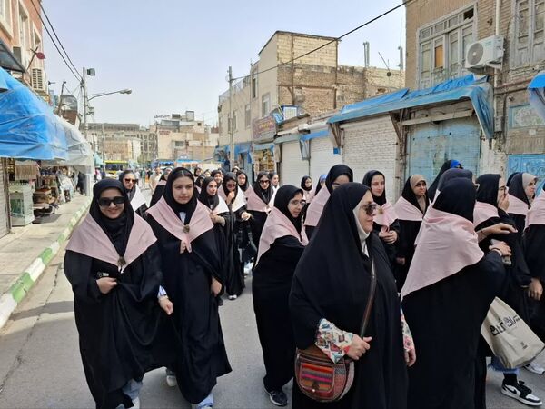 اعزام دانش‌آموزان هادی‌شهری به مشهد مقدس