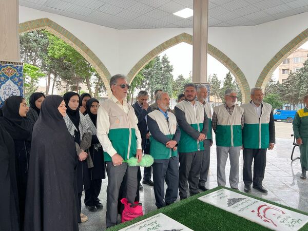 خادمین امام رضا(ع) با شهدا بیعت کردند 