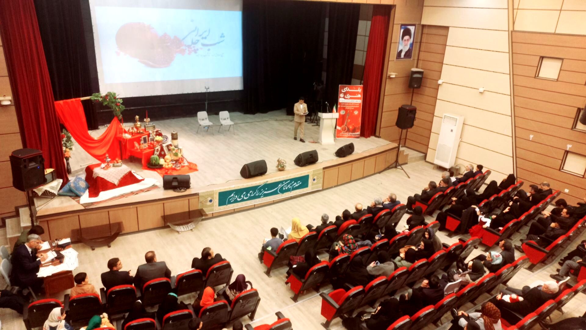 یلدای هنری با حضور هنرمندان در کانون ارشاد شهرستان خلیل آباد 
