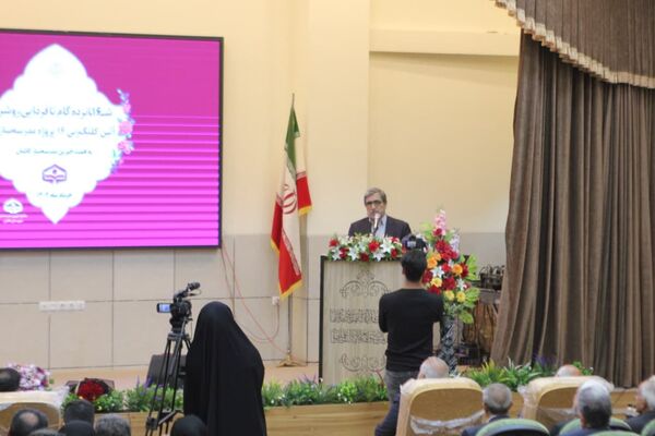 آیین کلنگ‌زنی ۱۶ مدرسه خیرساز در کاشان؛ مشارکت مردمی، حمایت دولتی