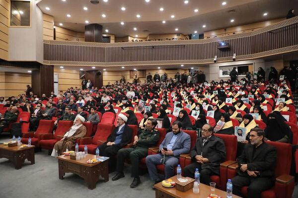 همایش تقدیر از مادران و همسران شهدا در دانشگاه قم