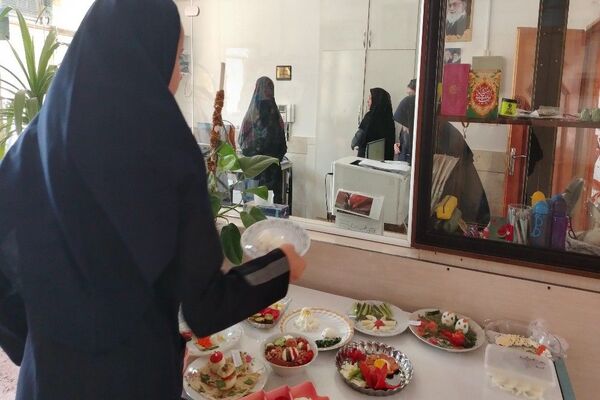 روز جهانی تخم مرغ در دبیرستان شهید مجید دهنوی نیشابور