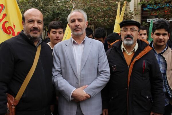 حضور دانش‌آموزان زنجانی در راهپیمایی روز ۱۳ آبان 