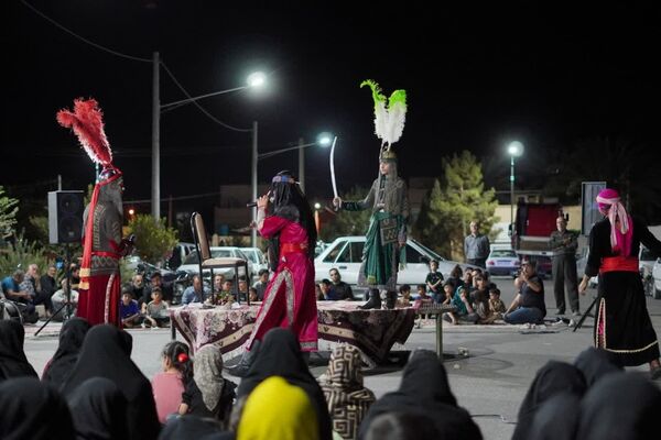چهارمین سال برگزاری مراسم تعزیه‌خوانی گروه «عشاق‌الحسین» در اردکان