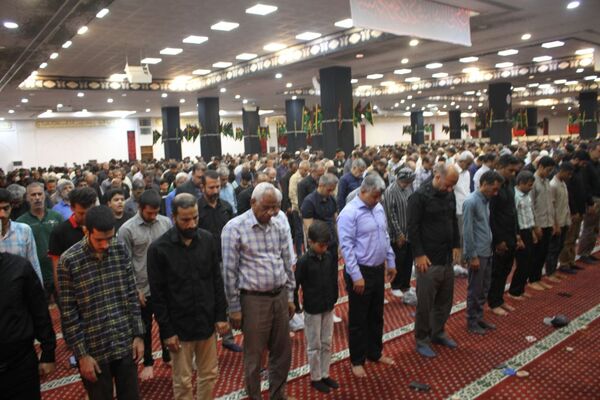 فروغ ایمان و همدلی در نماز جمعه بندرعباس