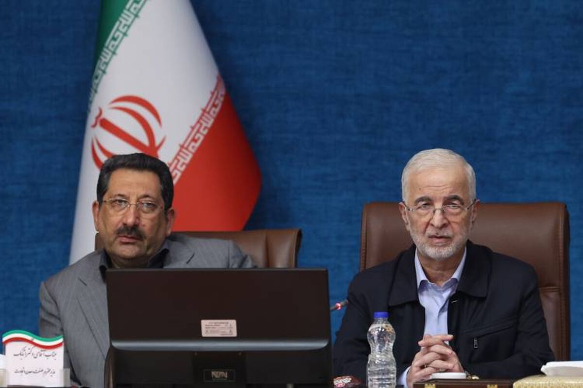 ‌وزیر کشور: طرح «هزار میدان، هزار بازار» ‌‌برای حمایت از کسب‌و‌کارهای خرد‌ اجرا می‌شود‌