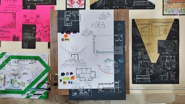 برپایی نمایشگاه آثار هنری دانش‌آموزان هنرستان حضرت خدیجه اشتهارد