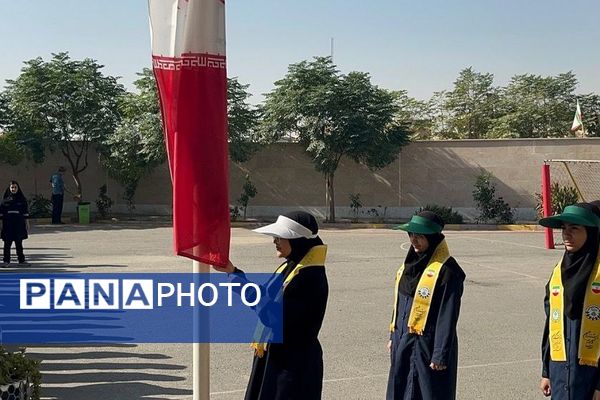 انتخابات همیار مشاور در آموزشگاه منتصرین شاهد شهرستان ورامین