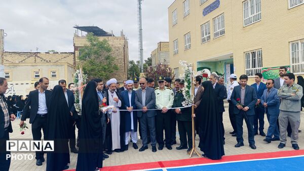 نواخته شدن زنگ سپاس معلم در باخرز