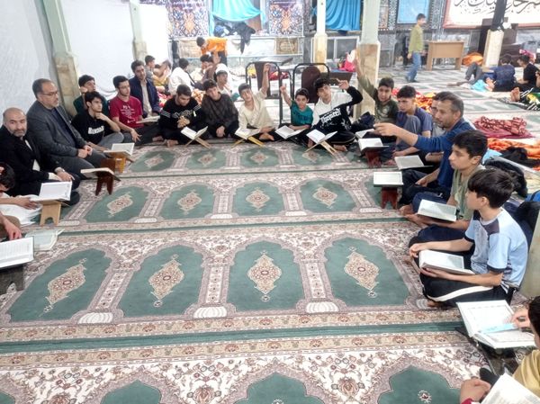 عتکاف نوجوانان، فرصتی برای پرواز در آسمان بندگی