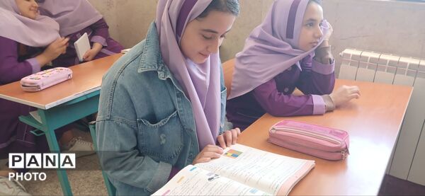 آموزش و پرورش هیچگاه تعطیلی ندارد 