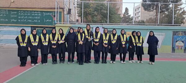 برگزاری مراسم ۱۳ ابان در دبیرستان مستوفی ۲
