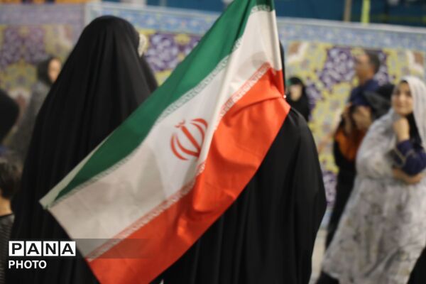 شام ولادت علی ابن موسی‌الرضا، در حریم رضوی