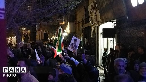 حضور نسل های مختلف در اجتماعات شبانه نیشابور