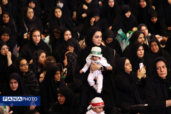 اجتماع بزرگ شیرخوارگان حسینی در تهران 