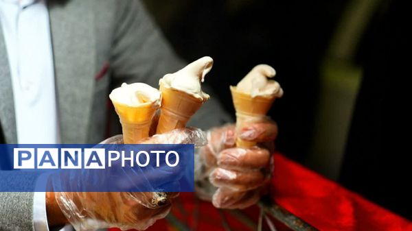 جشن بزرگ ۱۰۰ هزار نفری عاشقان حضرت مهدی(عج) در خیابان انتظار مشهدالرضا(ع)