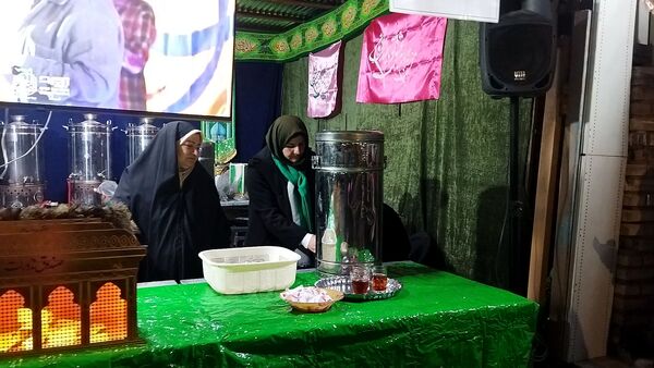 موکب هایی که به عشق حضرت مهدی (ع) از مردم پذیرایی کردند 